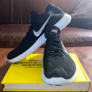 Flyknit Nike Sneakers